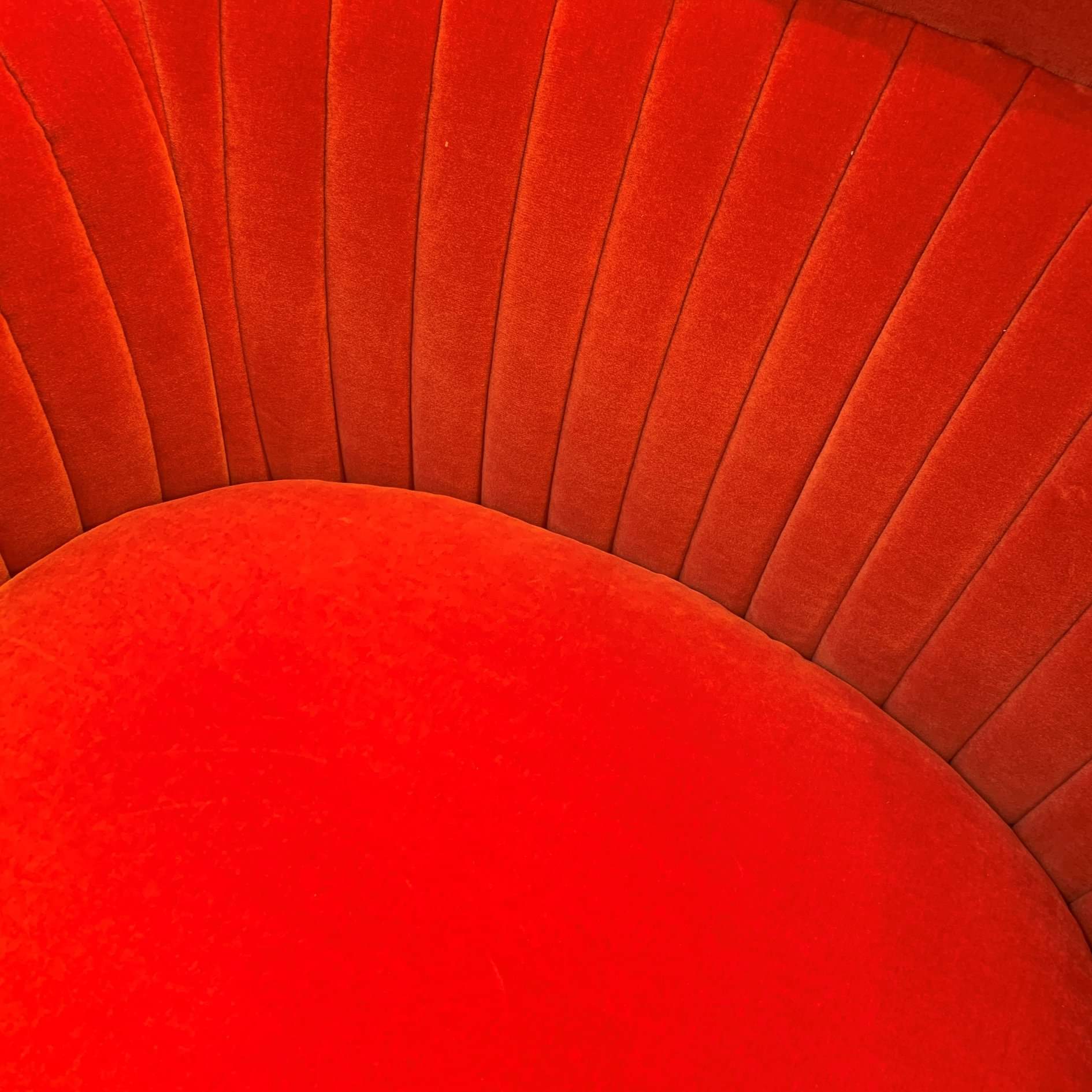 AMÉDÉE - Fauteuil Alcantara Orange / Modèle d'exposition