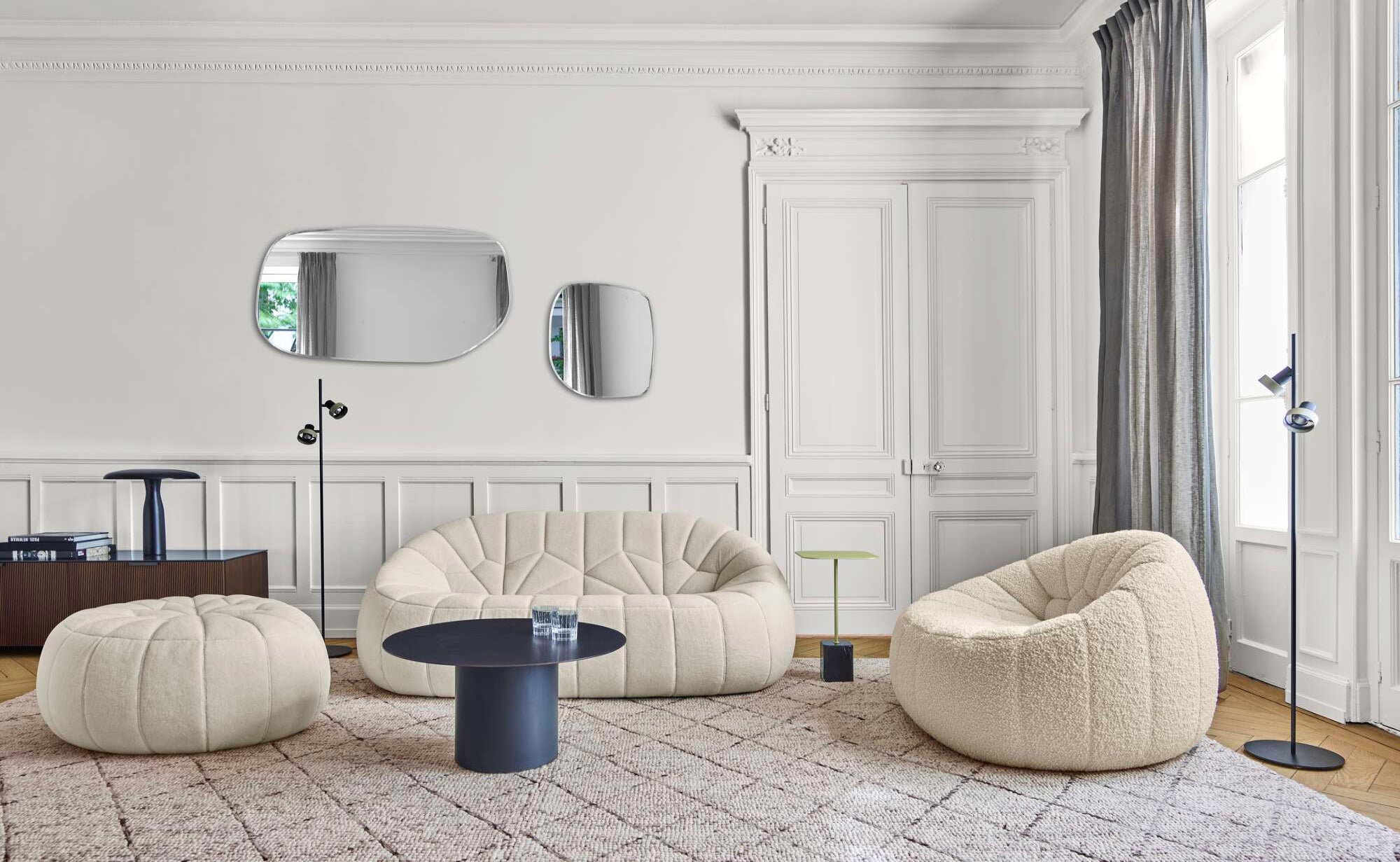 Ottoman - Fauteuil en tissu Parade - coloris Ecru