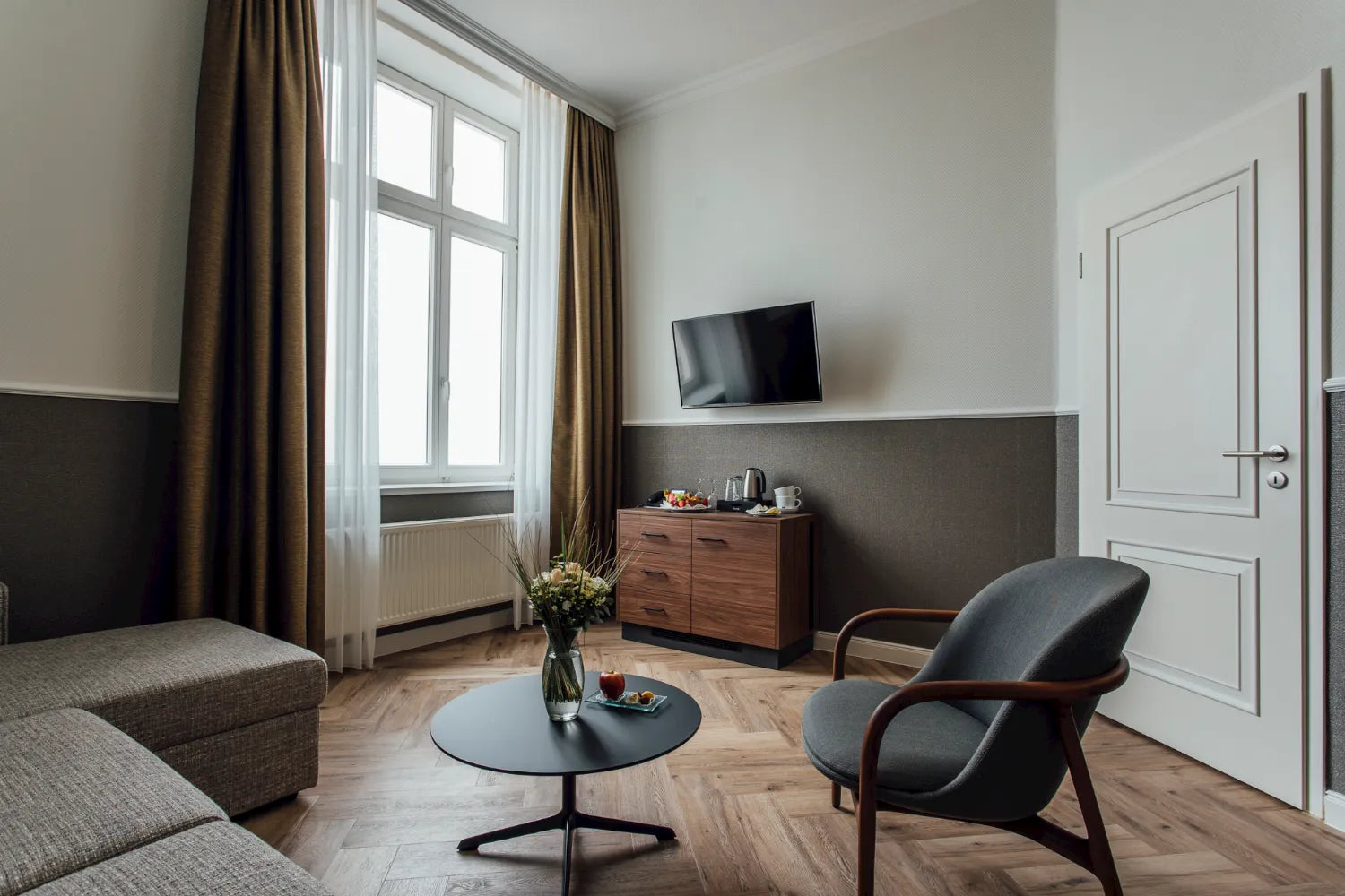 NEVA LOUNGE TRIMMED - Fauteuil